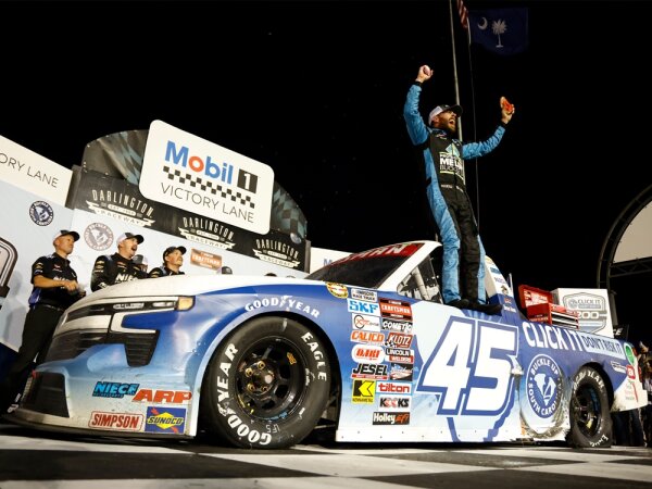 Ross Chastain #45 NASCAR 2024 Buckle Up South Carolina Darlington Race Win 1:64