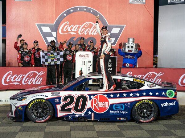 Christopher Bell #20 NASCAR 2024 JGR Toyota Rheem Salutes Charlotte Race Win 1:24