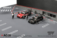 Nissan Figures NISMO Technician Team 2024 1:64