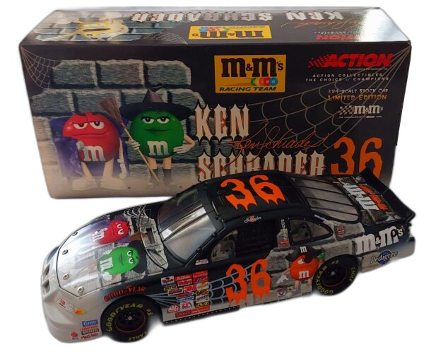 Ken Schrader #36 NASCAR 2001 Pontiac MBVMS M&M Halloween 1:24