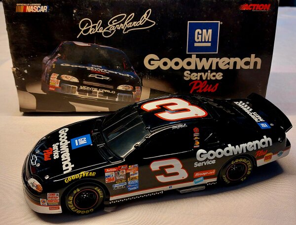 Dale Earnhardt #3 NASCAR 1999 RCR Chevrolet Monte Carlo Goodwrench Service Plus 1:24