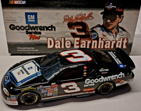 Dale Earnhardt #3 NASCAR 1999 RCR Chevrolet Monte Carlo Goodwrench Service Plus/ Sign 1:24