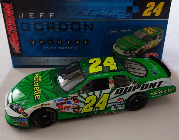 Jeff Gordon #24 NASCAR 2006 HM Chevrolet Monte Carlo Nicorette 1:24