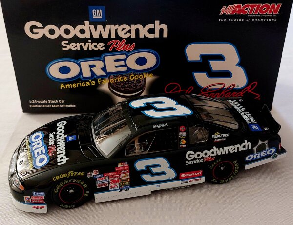 Dale Earnhardt #3 NASCAR 2001 RCR Chevrolet Monte Carlo Goodwrench Service Plus/Oreo 1:24