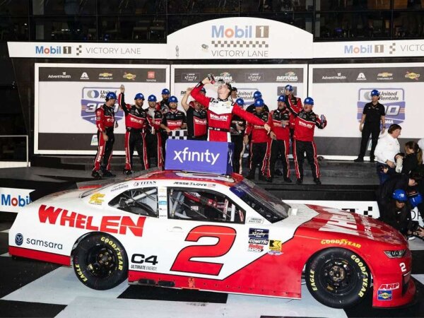 Jesse Love #2 NASCAR 2025 Chevrolet RCR Whelen Daytona Win 1:64